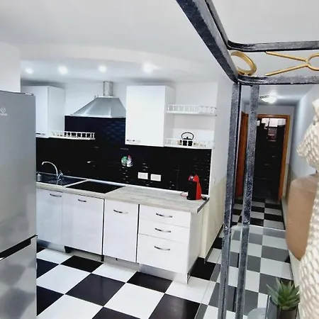 Tatil Evi Elegant 3 Bedrooms, Wifi Free Costa Adeje